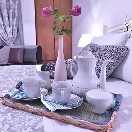 Adelia's Luxury Studio