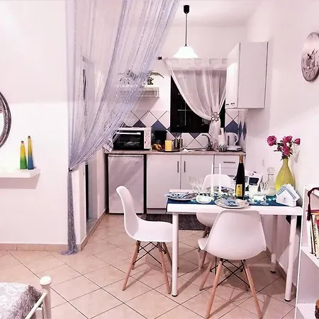 Adelia's Luxury Studio